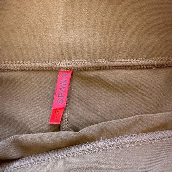 Spanx Ready-to-Wow Structured Leggings Size M Copper Brown Casual Slimming Pant - Picture 3 of 7